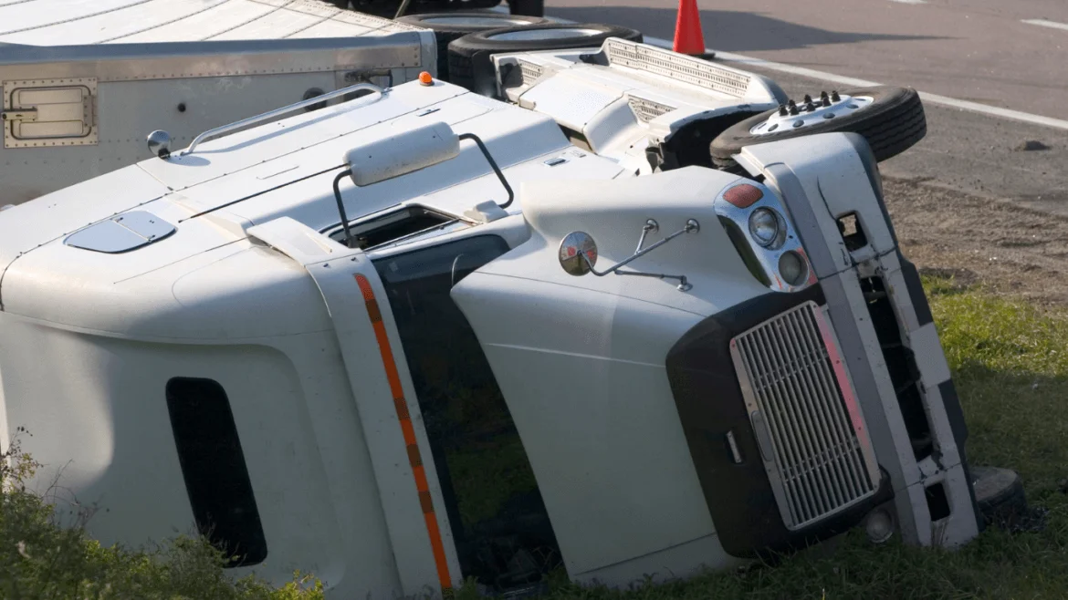 5 Key Factors: Hiring the Best Truck Accident Lawyer