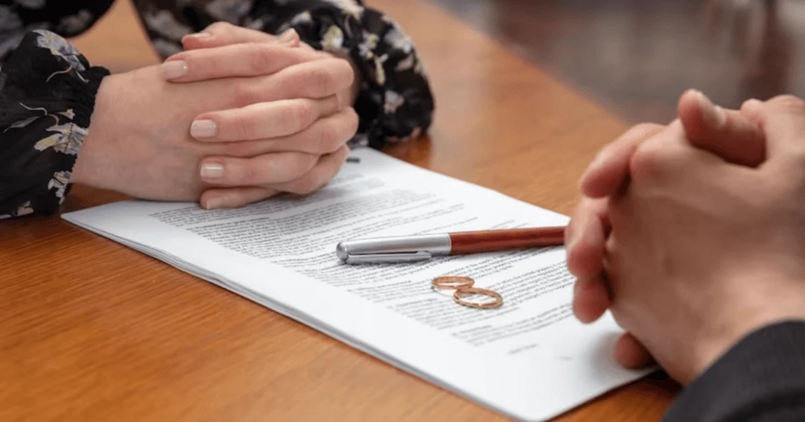 Divorce Lawyers in Miami: What You N